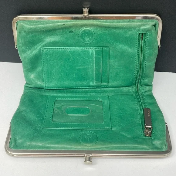 HOBO Lauren Green Bifold Leather Wallet - Picture 9 of 17